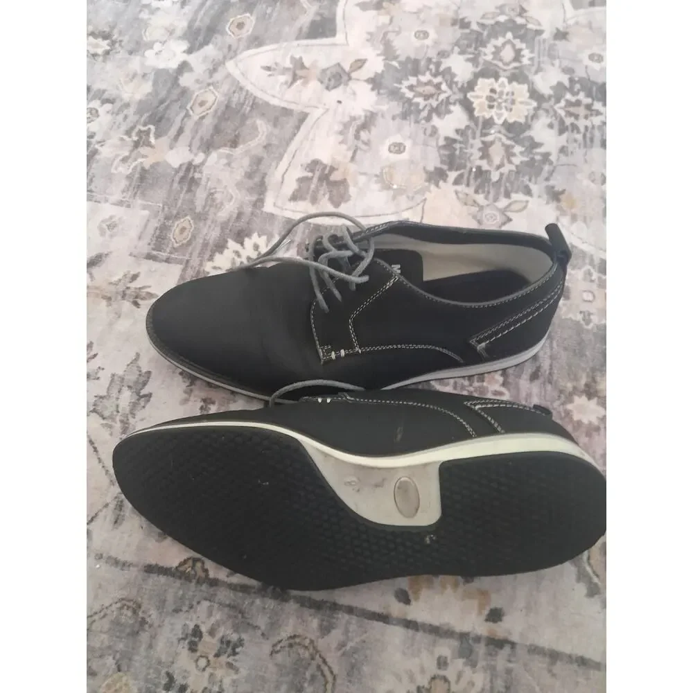 Black canvas oxford casual shoes by Madden by Steve Madden Size 8